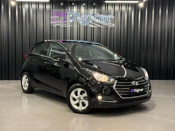 HYUNDAI HB20 1.0 COMFORT PLUS 12V FLEX 4P MANUAL HYUNDAI HB20 1.0 COMFORT PLUS 12V FLEX 4P MANUAL